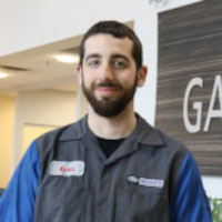 KEVIN VALADAO : Diesel Technician